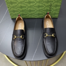 Gucci Leather Shoes